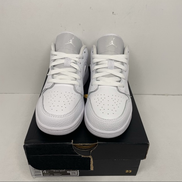 Nike Air Jordan 1 Retro Low GS “Triple White” NEW - Picture 2 of 4